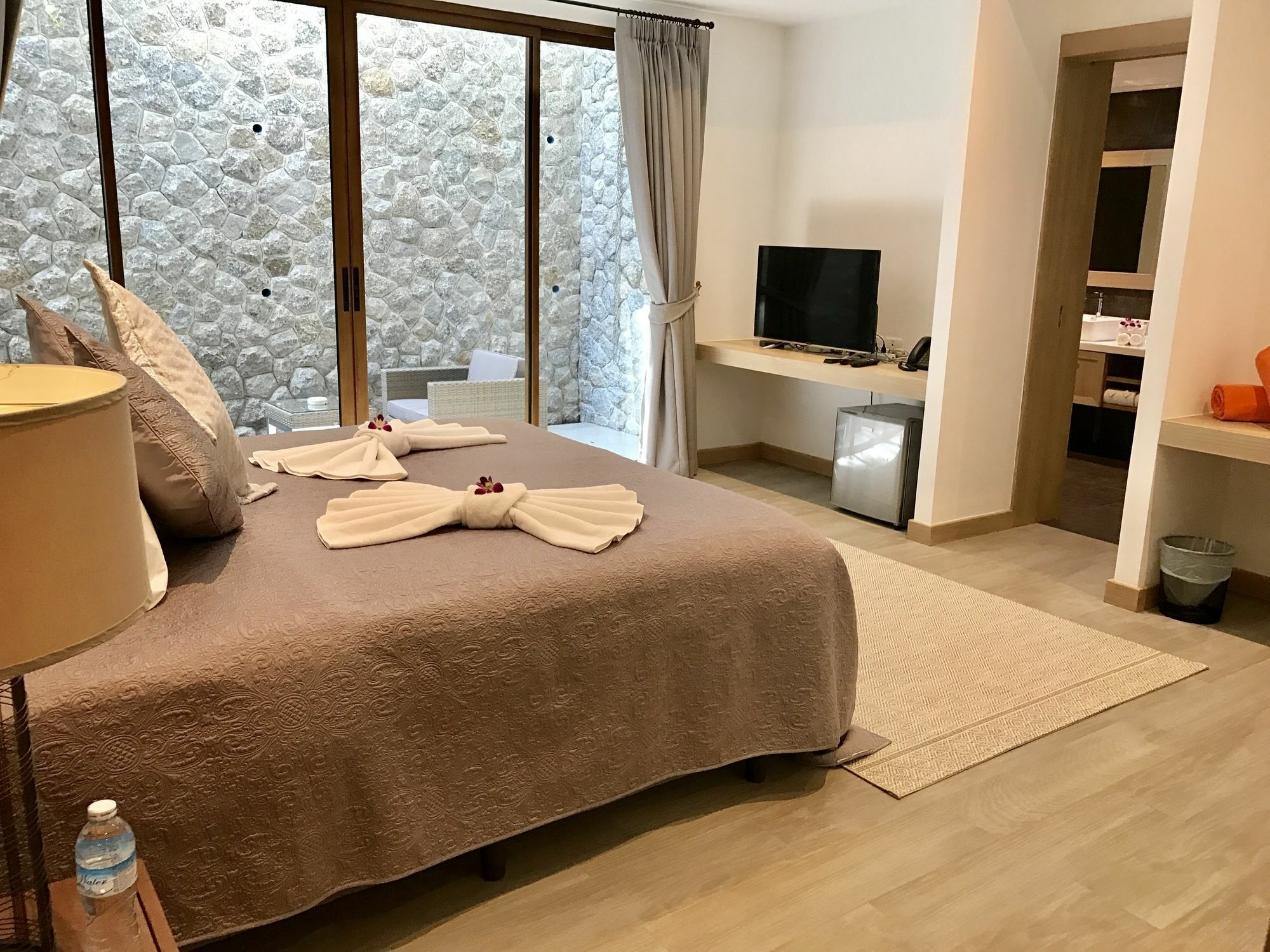 חוף סורין Baan Phu Prana Boutique Villa מראה חיצוני תמונה